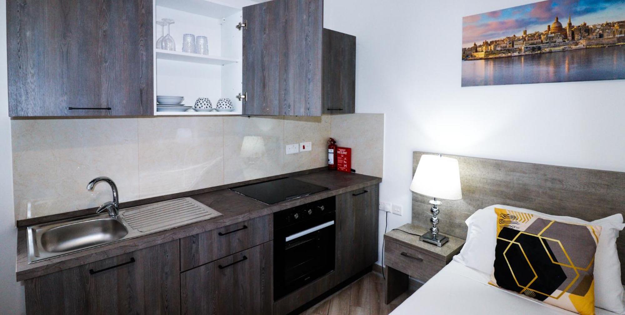 Napoli Suites Studios Aparthotel Saint Julian's エクステリア 写真
