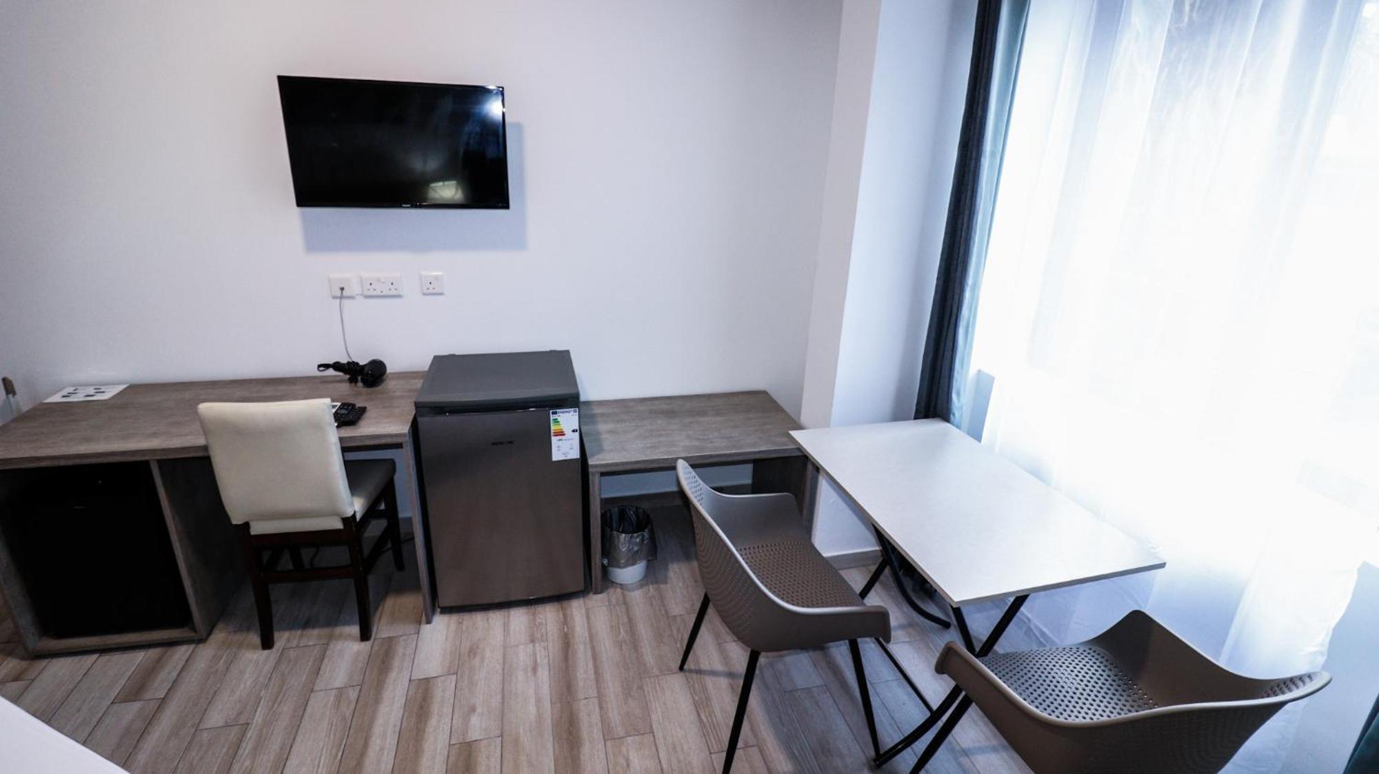 Napoli Suites Studios Aparthotel Saint Julian's エクステリア 写真