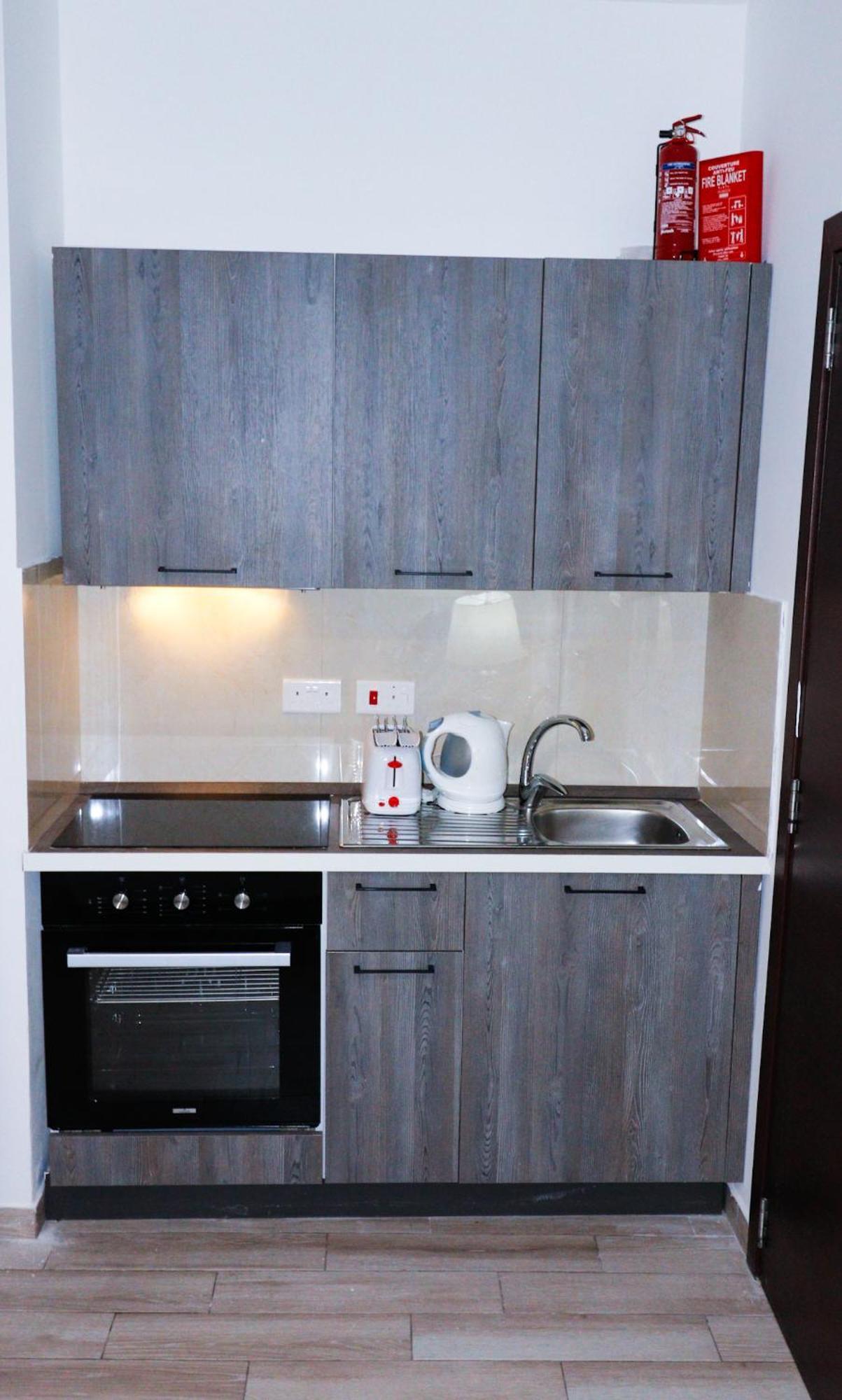 Napoli Suites Studios Aparthotel Saint Julian's エクステリア 写真