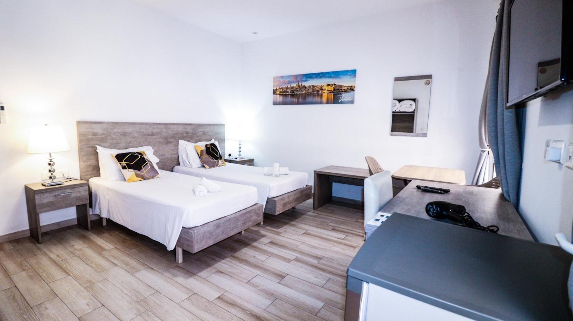 Napoli Suites Studios Aparthotel Saint Julian's エクステリア 写真