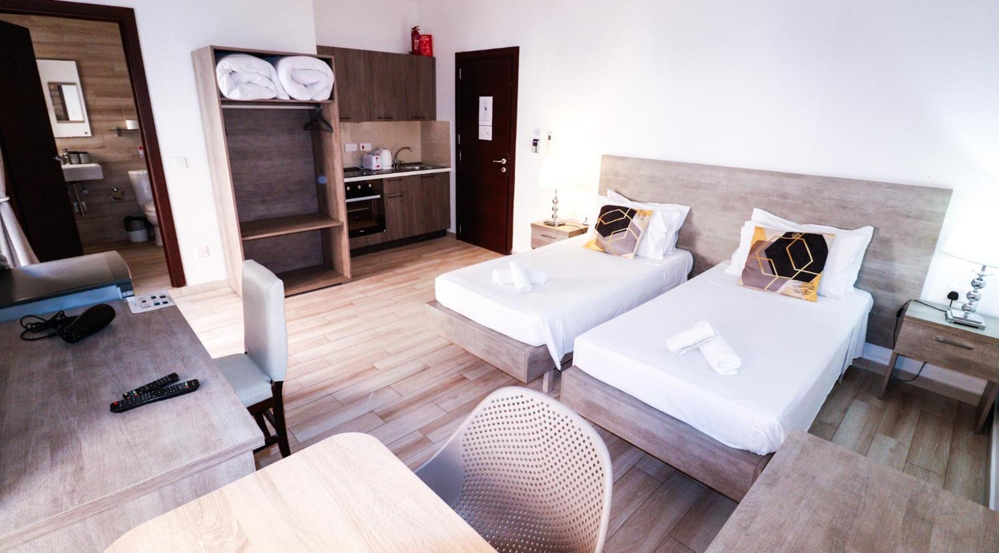 Napoli Suites Studios Aparthotel Saint Julian's エクステリア 写真