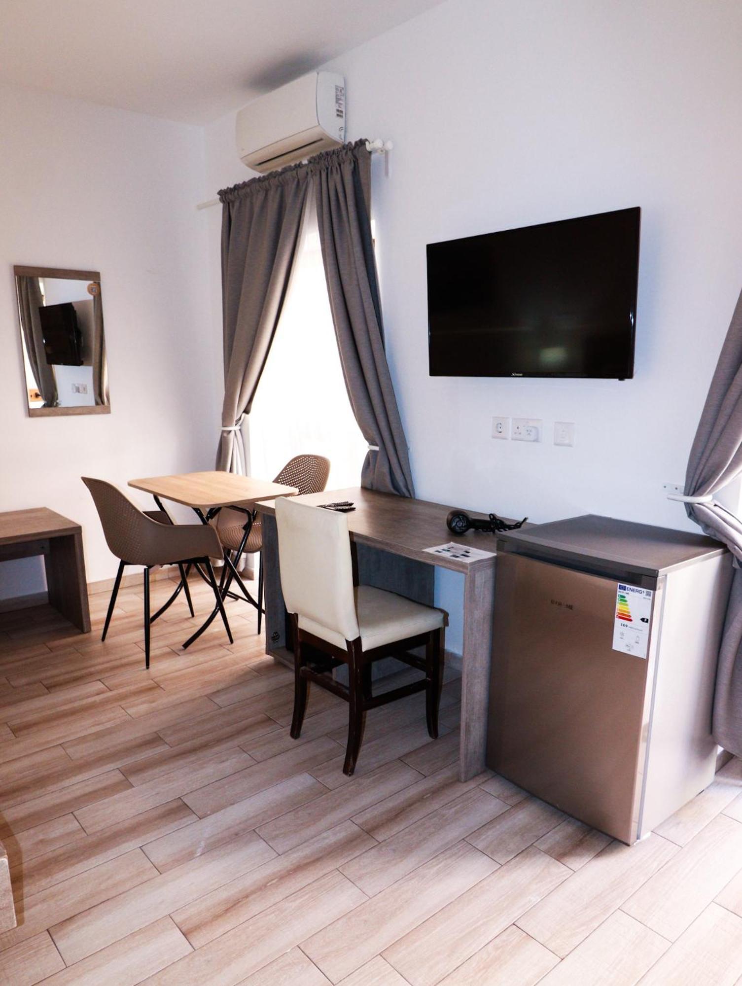 Napoli Suites Studios Aparthotel Saint Julian's エクステリア 写真