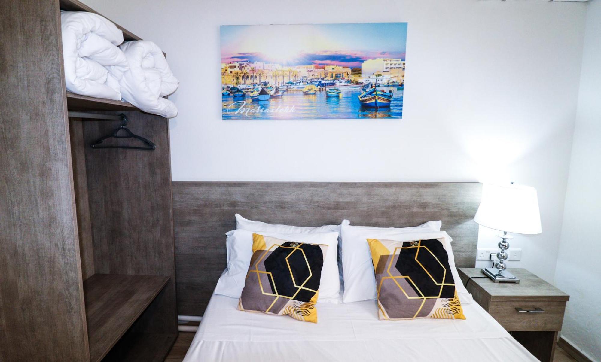 Napoli Suites Studios Aparthotel Saint Julian's エクステリア 写真