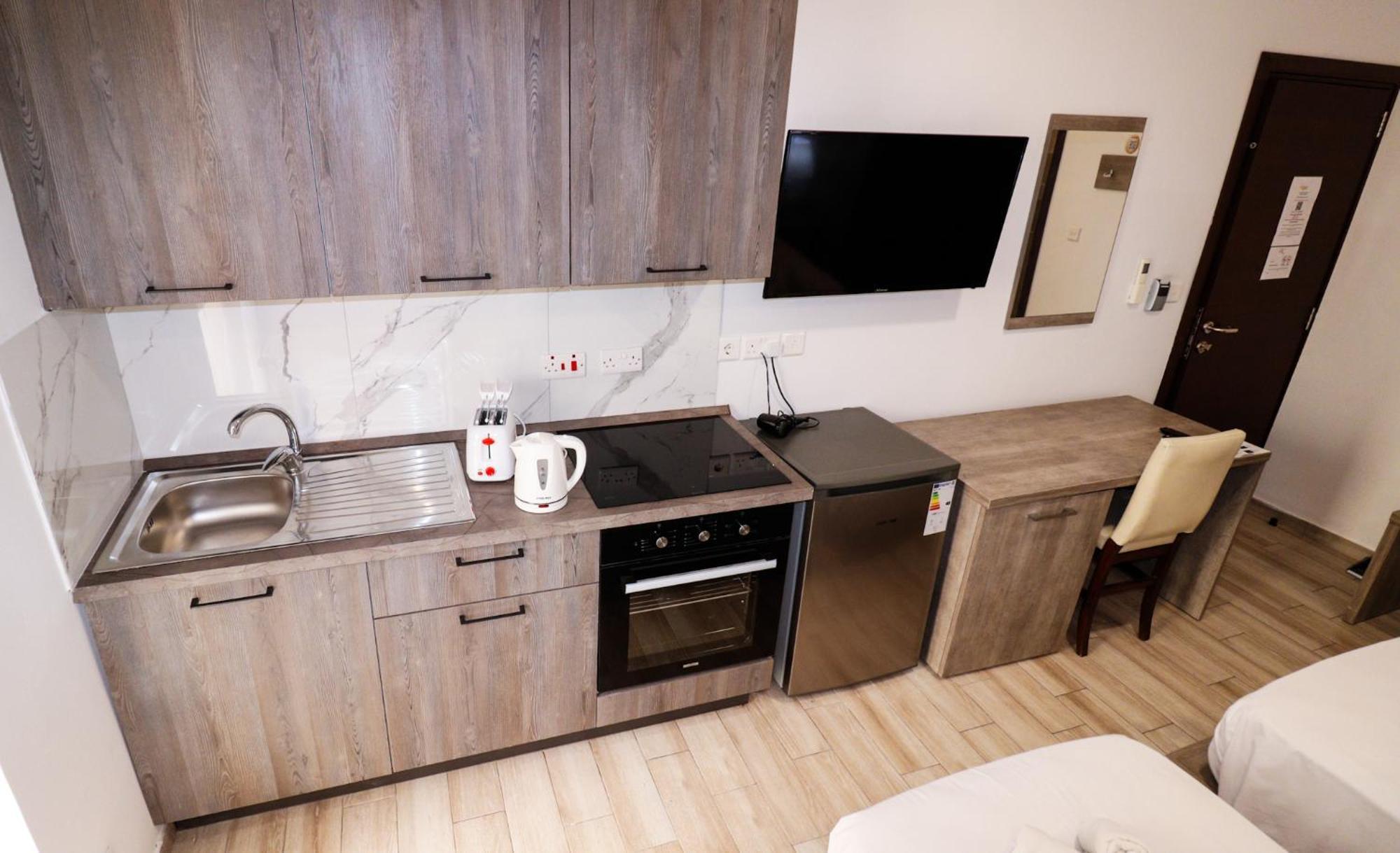Napoli Suites Studios Aparthotel Saint Julian's エクステリア 写真