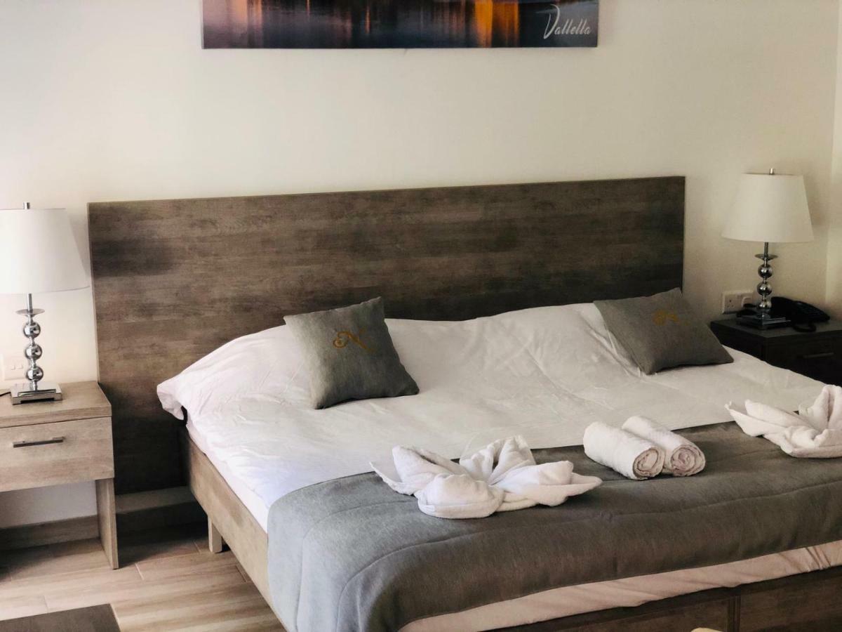 Napoli Suites Studios Aparthotel Saint Julian's エクステリア 写真